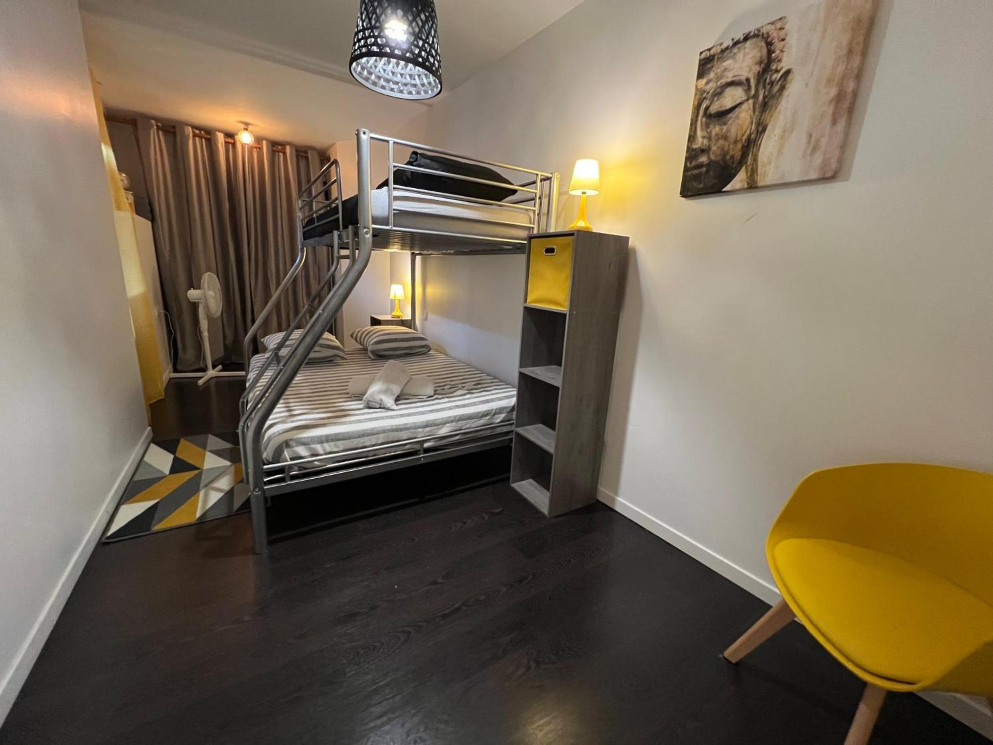 De La Lone Appartement